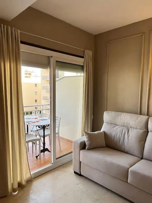 Apartamento Con Vistas Al Mar سان أنتوني دي كالونخي شقة